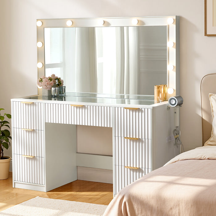 Glow 47.2" Fluted Vanity Desk Amerlife White