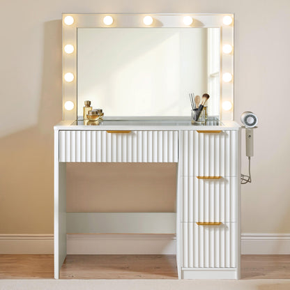 Glow 36.2" Fluted Vanity Desk Amerlife White