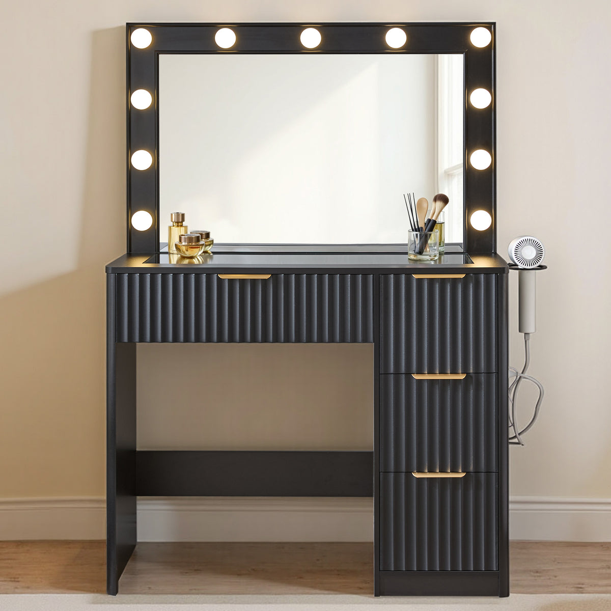Glow 36.2" Fluted Vanity Desk Amerlife Black