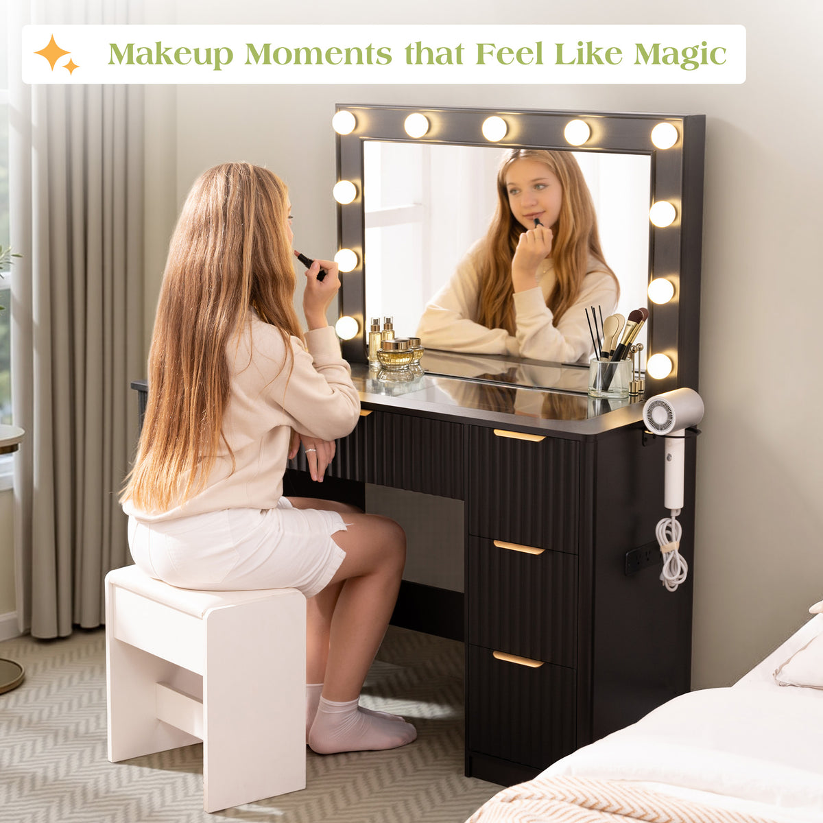Glow 36.2" Fluted Vanity Desk Amerlife Black