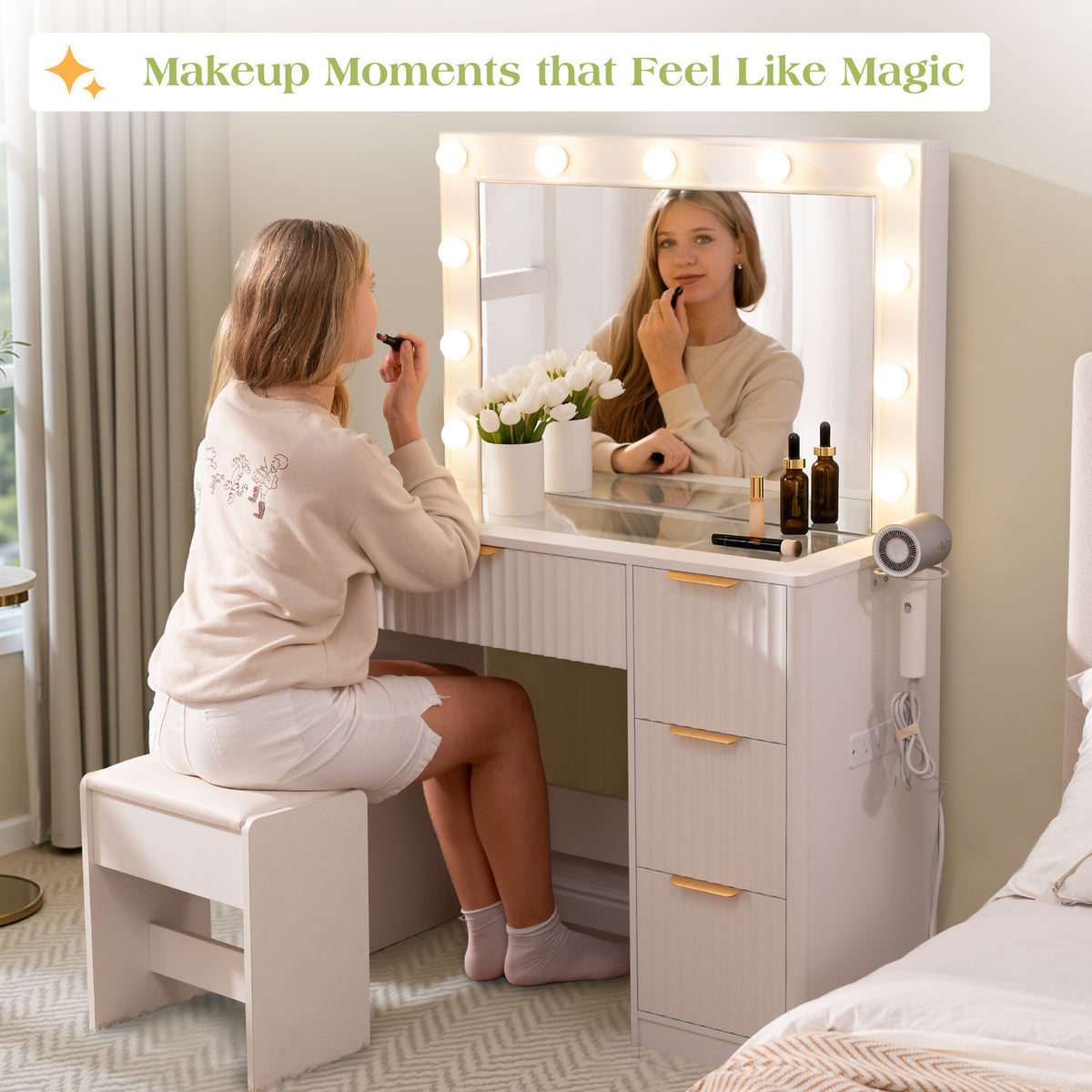 Glow 36.2" Fluted Vanity Desk Amerlife White