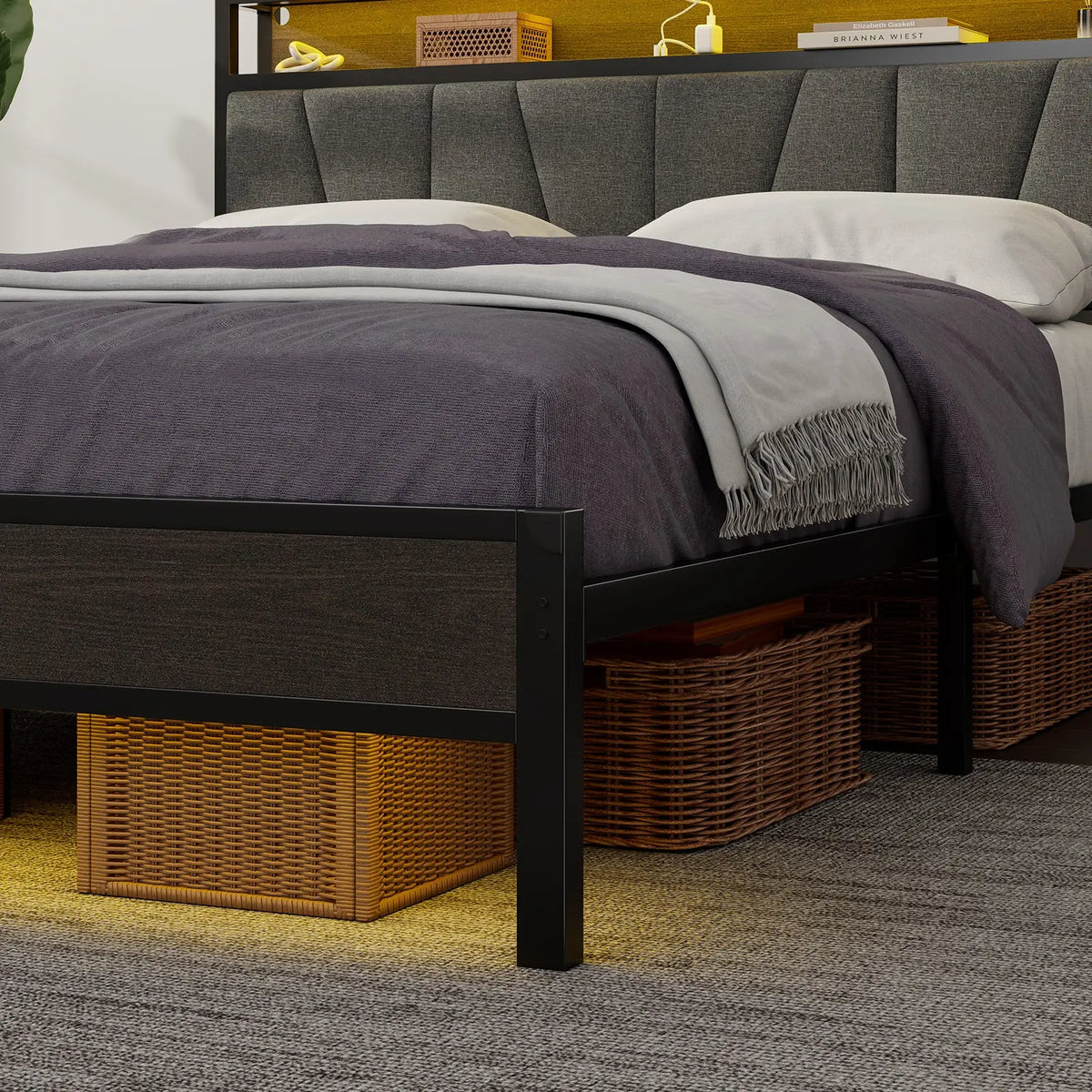 BMB012 Montague Black