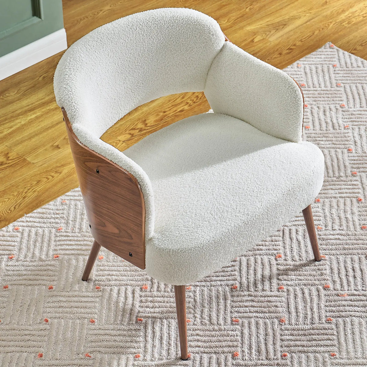 Accent Chair *1 / White